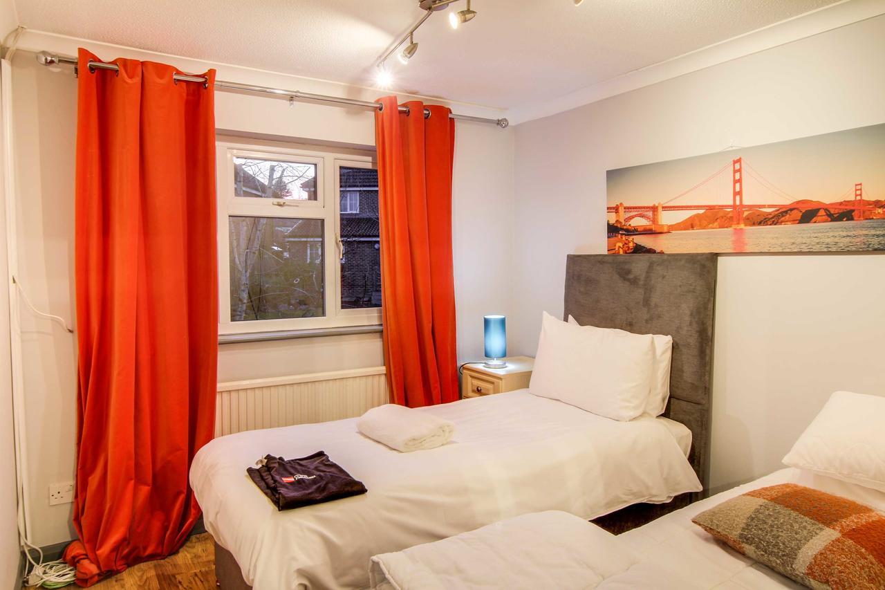 Vila The Marlborough Crawley  Exteriér fotografie
